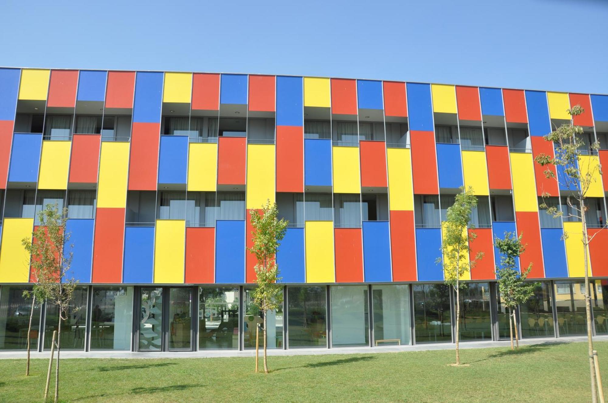 Centre Esplai Albergue El Prat de Llobregat Bagian luar foto