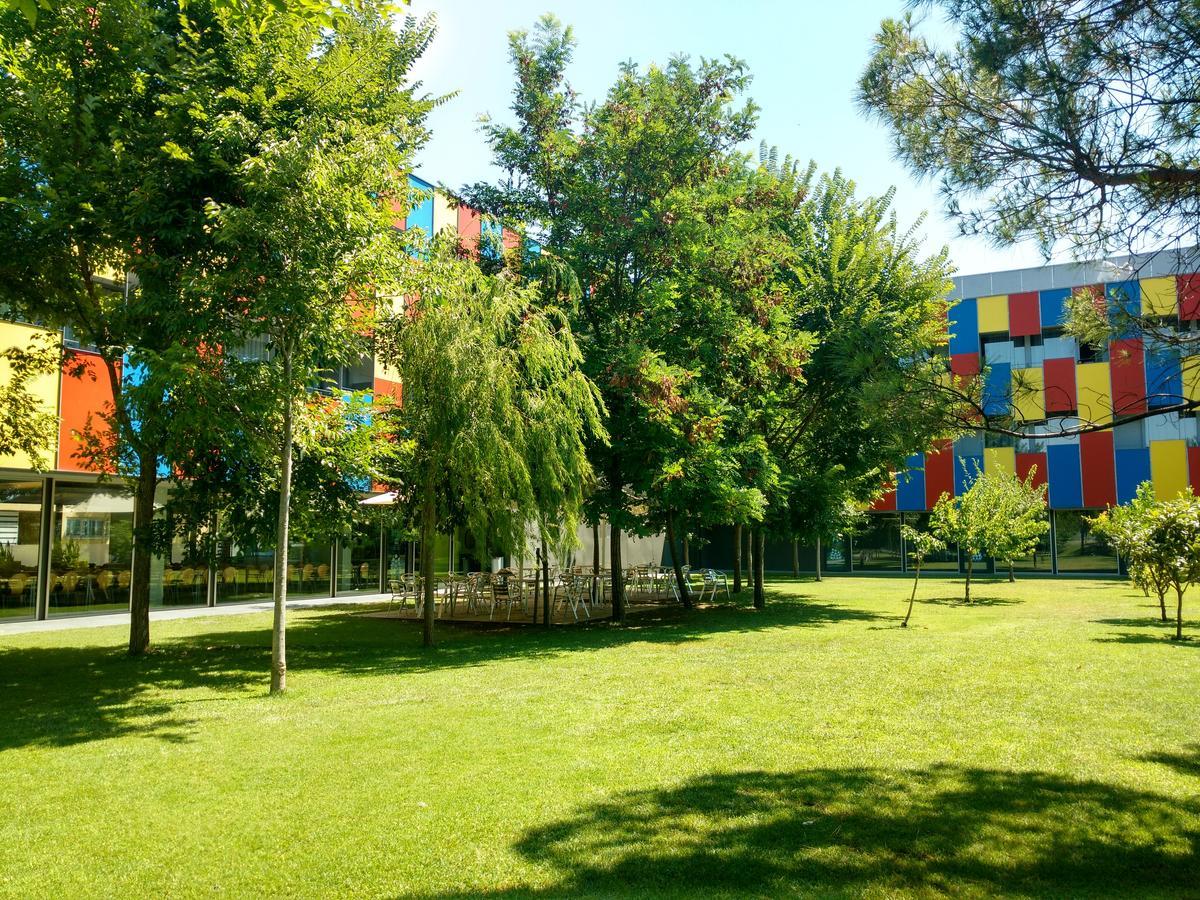 Centre Esplai Albergue El Prat de Llobregat Bagian luar foto