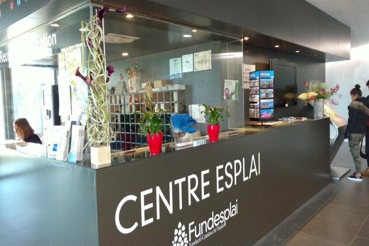 Centre Esplai Albergue El Prat de Llobregat Bagian luar foto