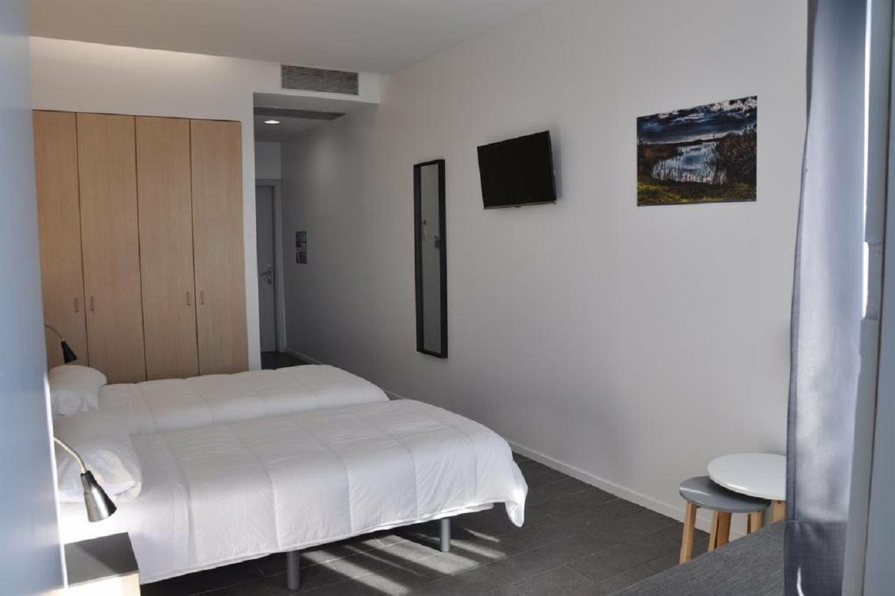 Centre Esplai Albergue El Prat de Llobregat Bagian luar foto